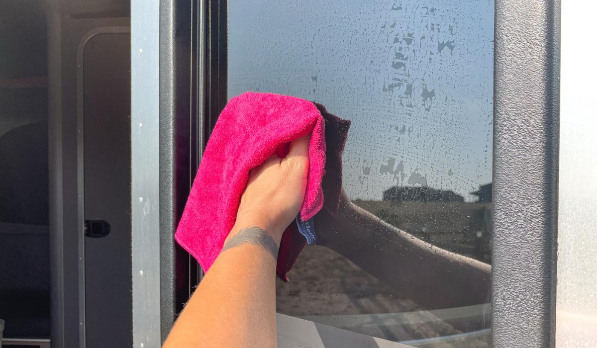 How to Clean Your RV Like a Pro [13 Cleaning Tips & Tricks] RVezy