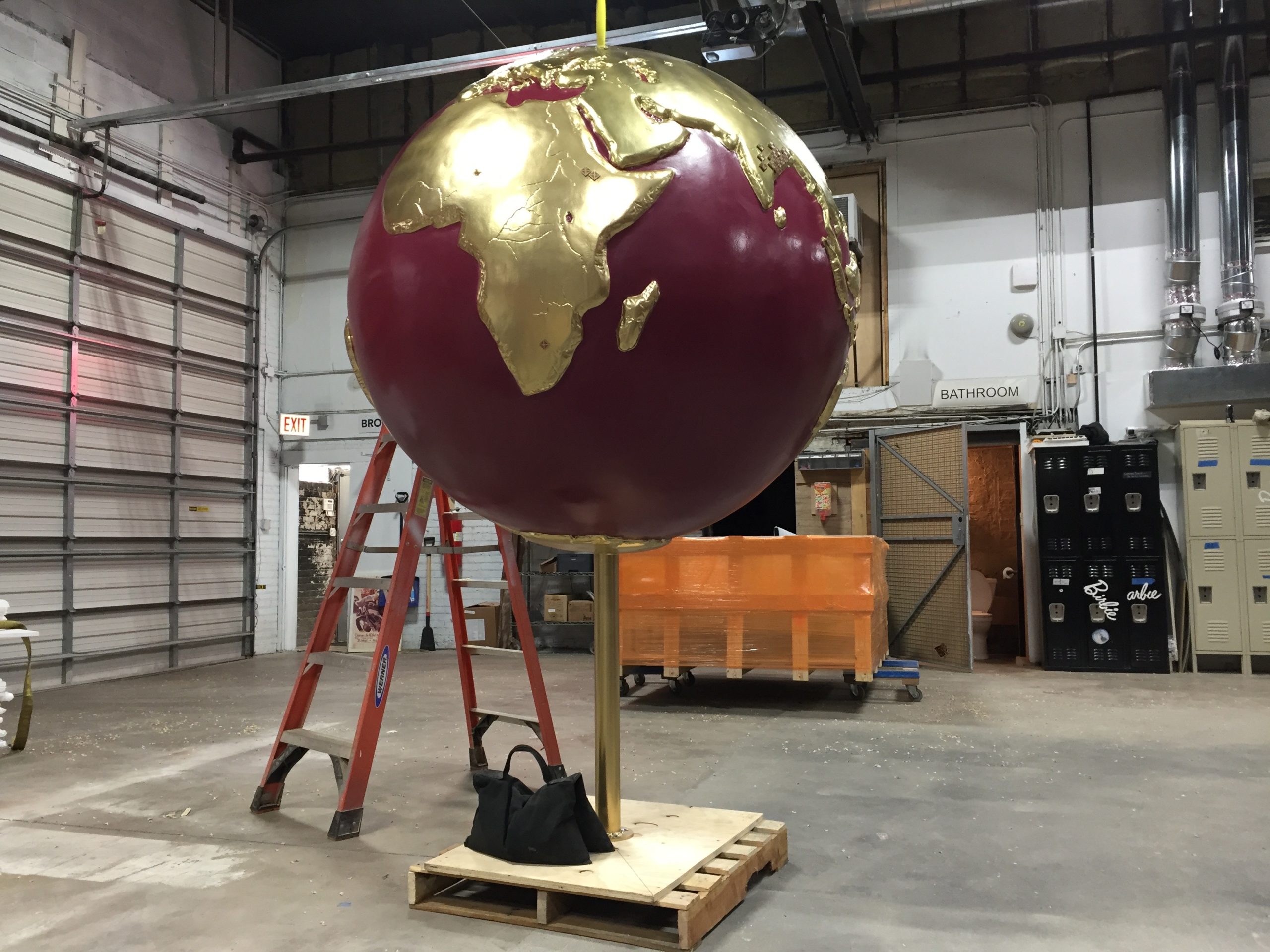 Relief Globes Giant Globes