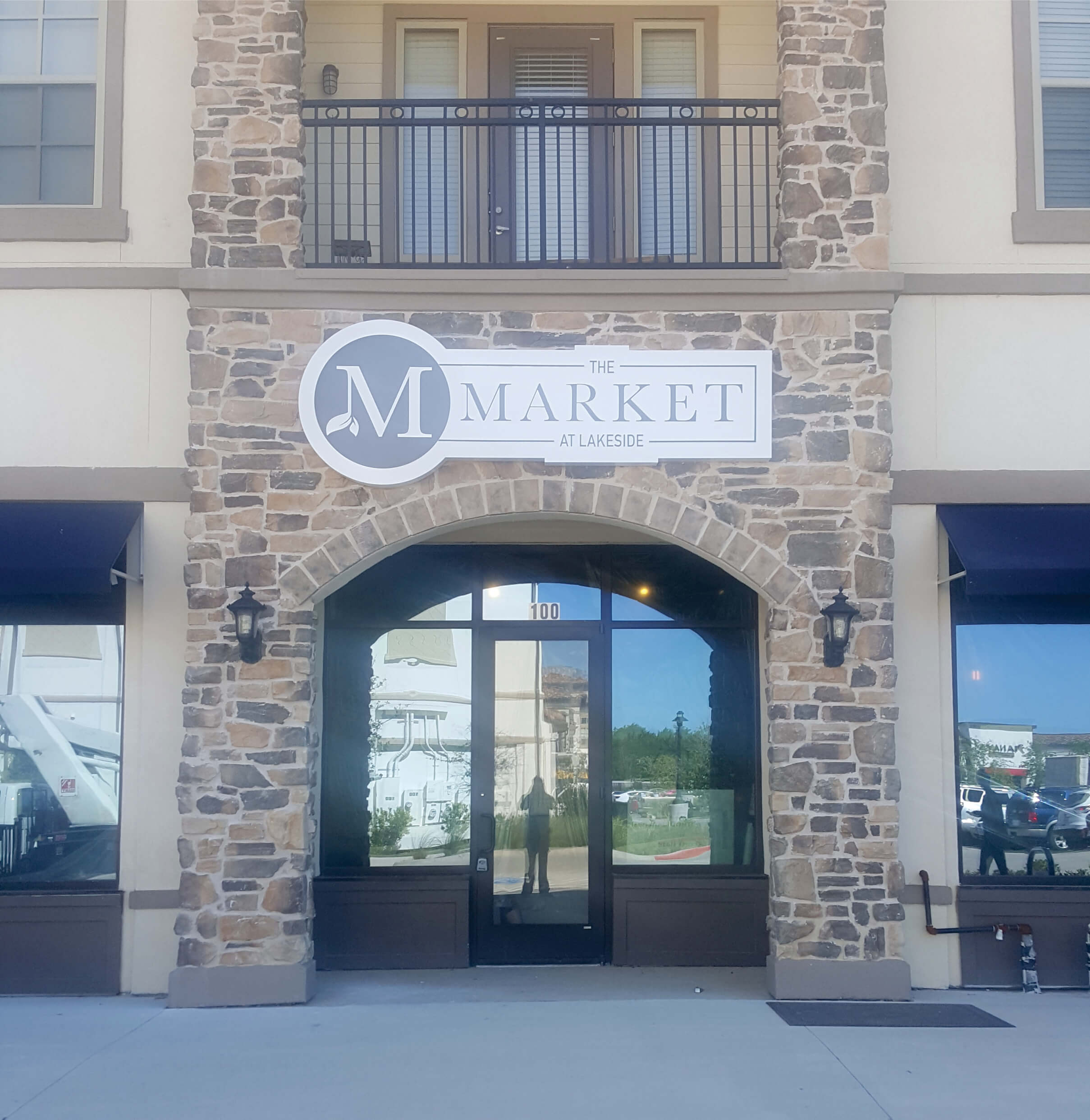 The Market at Lakeside in Flower Mound Giant Sign Company