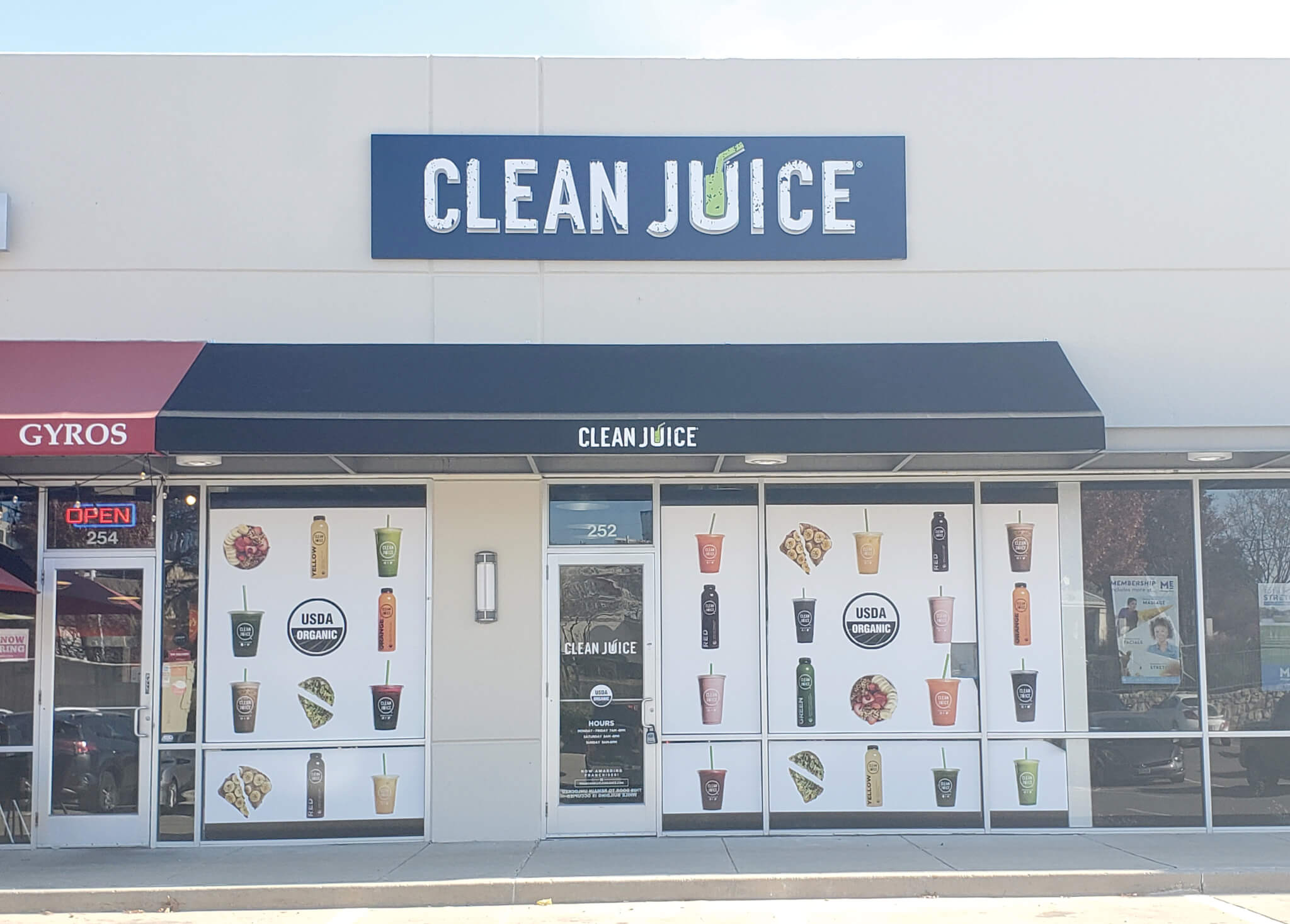 Clean Juice in Dallas Giant Sign Company