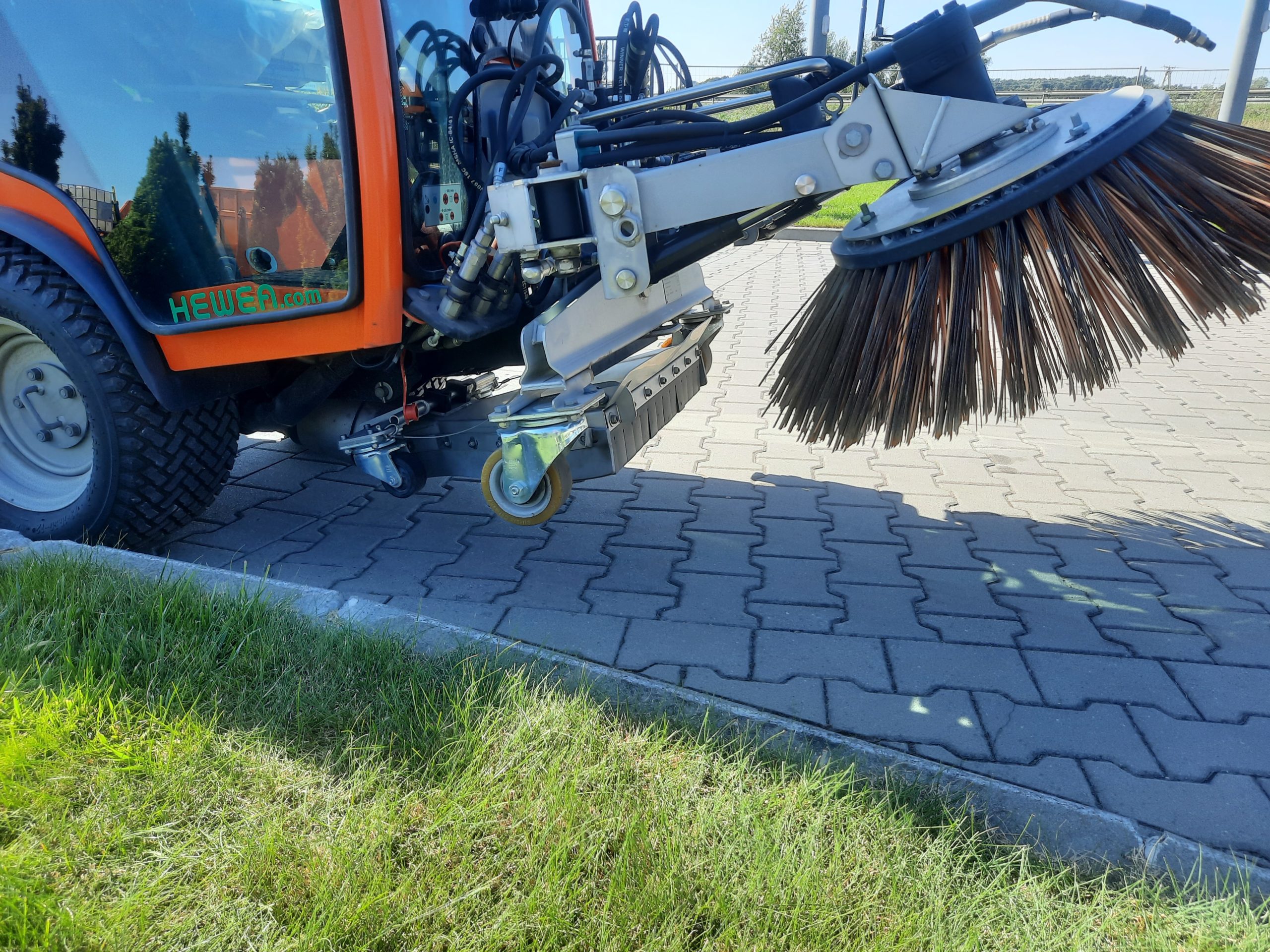 Zamiatarka Holder X45i Giełda Samochodów Użytkowych