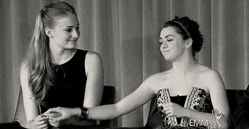 Download Maisie Williams Celebrity Sophie Turner Gif