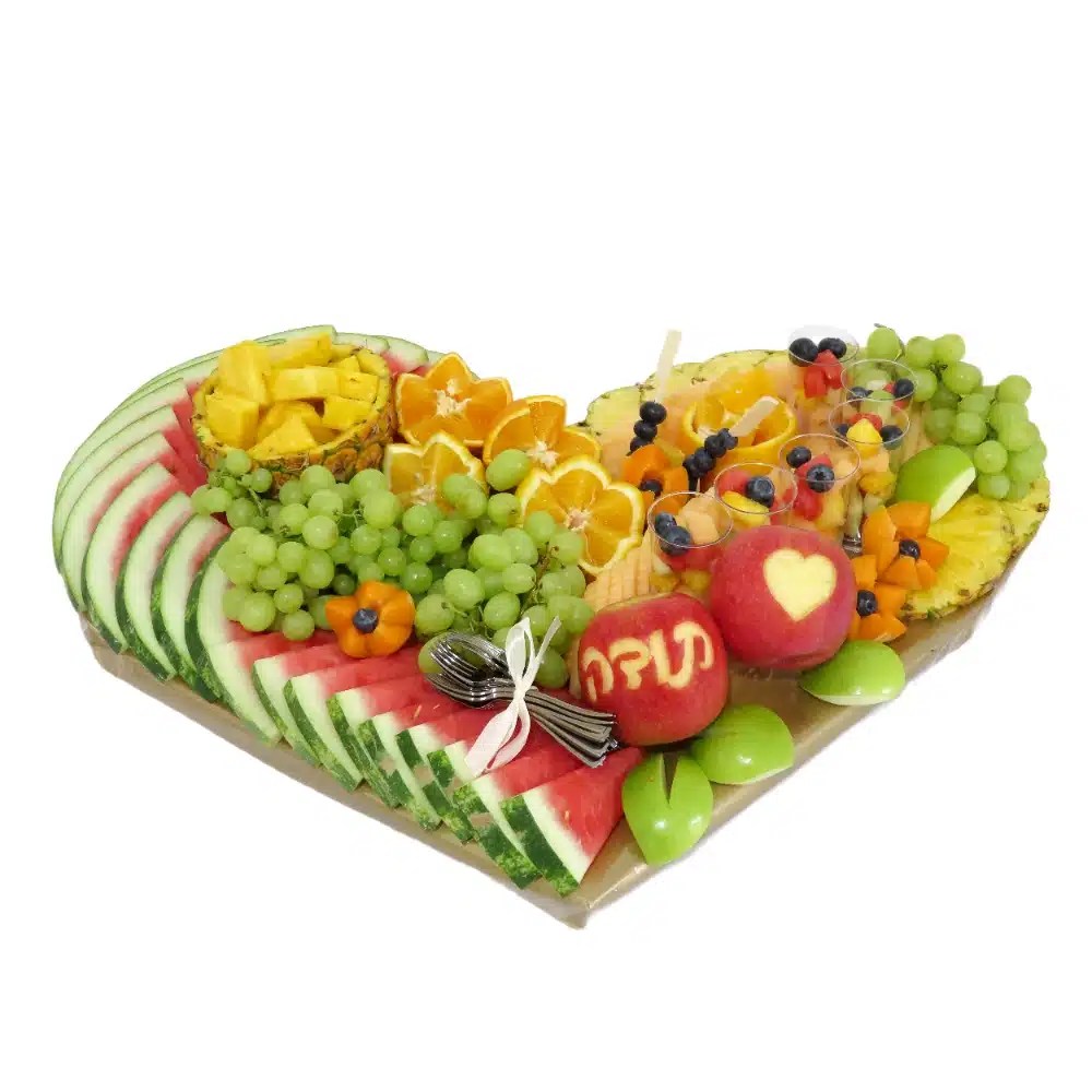 Expressive Heart Fruit Arrangement Presentation