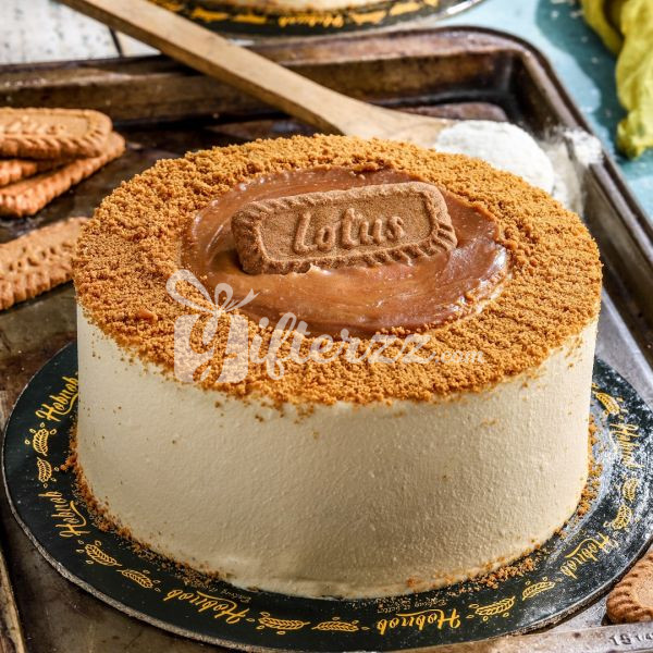Lotus Cake form Hobnob Gifterzz