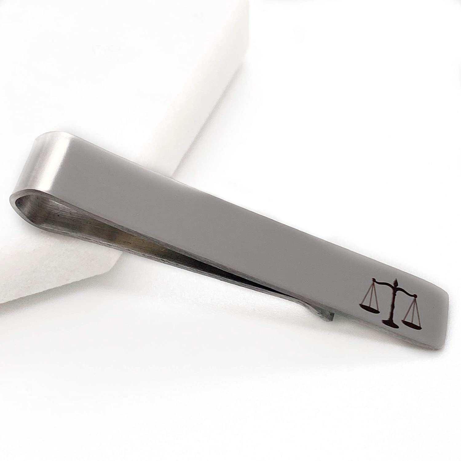 23 Honorable Gifts for Lawyers and Law Students in 2020 giftlab