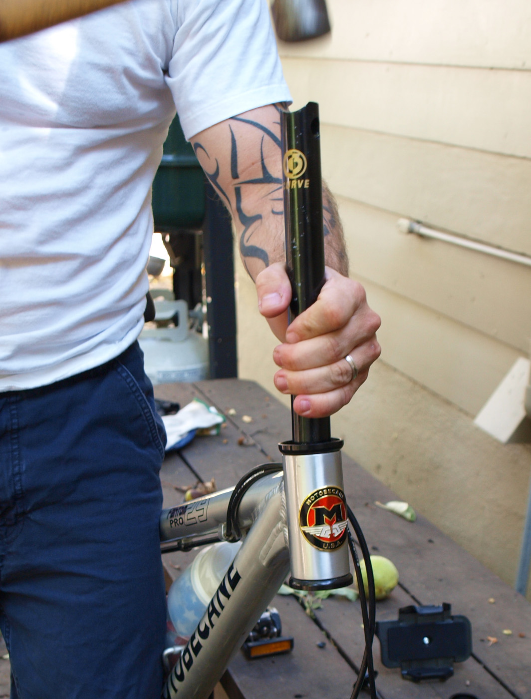 Mechanic’s Corner Removing/Installing a Headset Eliot Arts