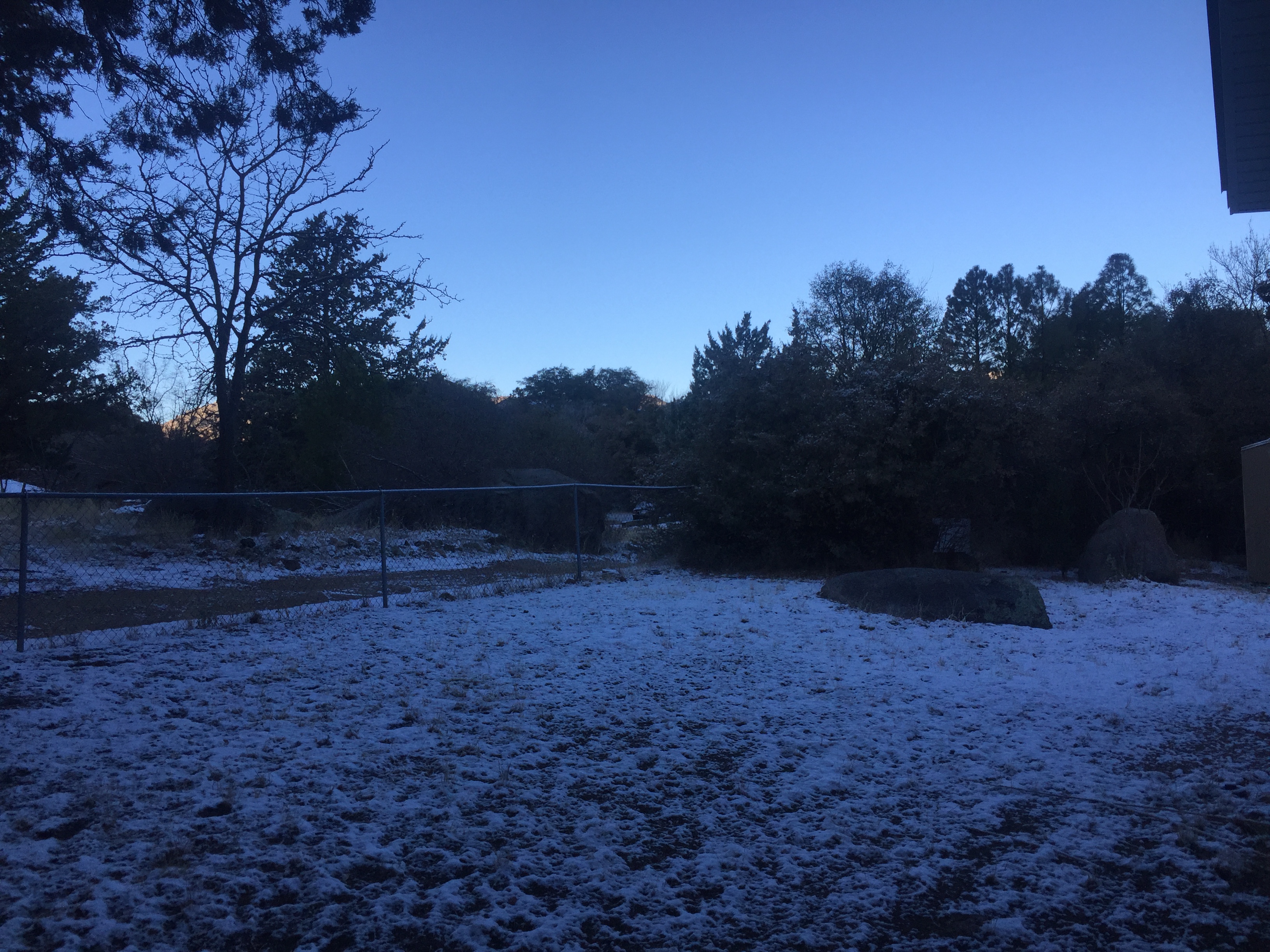 Yarnell AZ first snow of 2018 Gilligans Pizza & Bar Yarnell Arizona