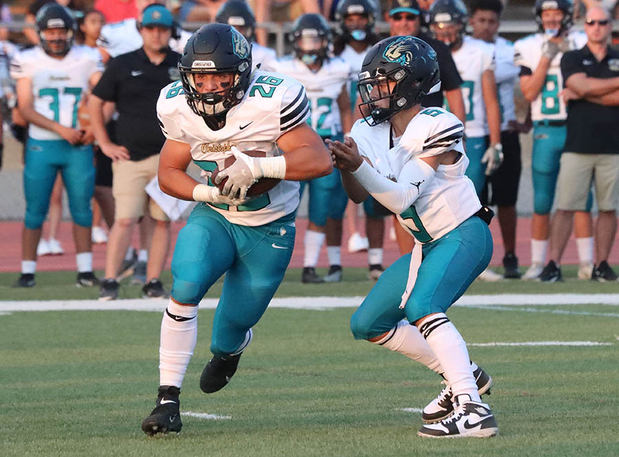 Christopher High football team picks apart Sobrato Gilroy Dispatch Gilroy, California