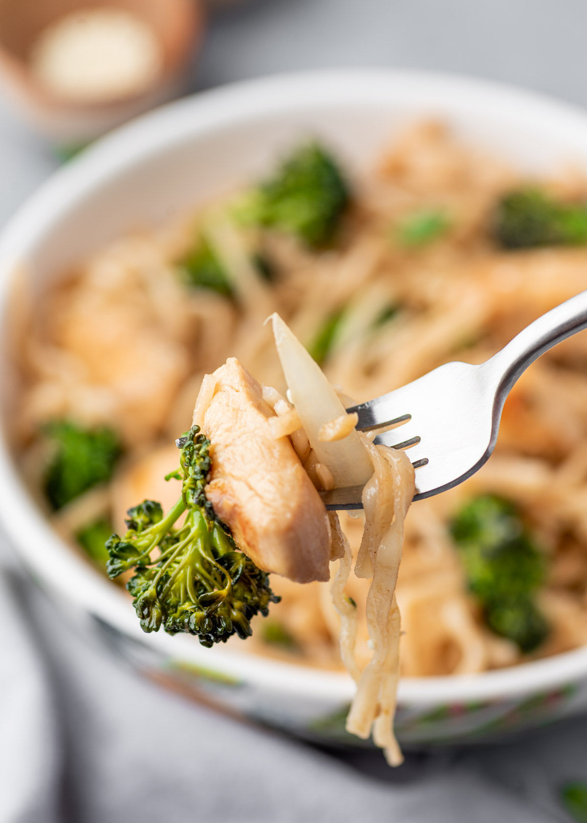 Chicken Broccoli Stir Fry Noodles Gimme Delicious