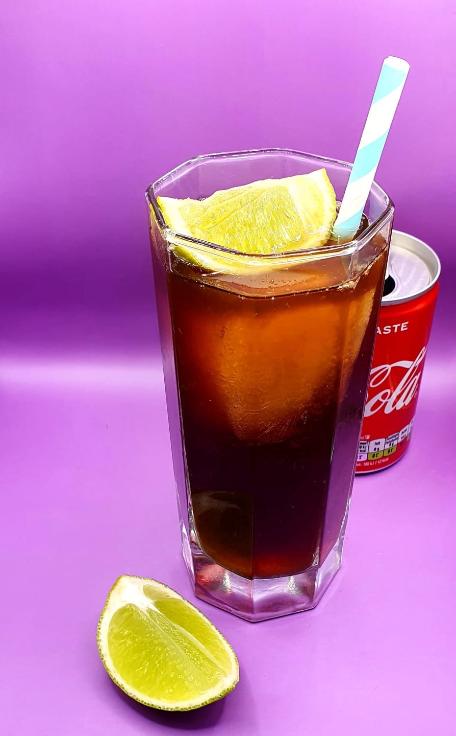 Gin mit Sprite mischen. So einfach und lecker! Gin kaufen