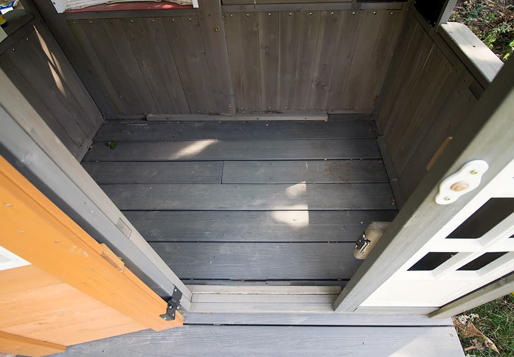 How to Build an Easy Platform for a Playhouse