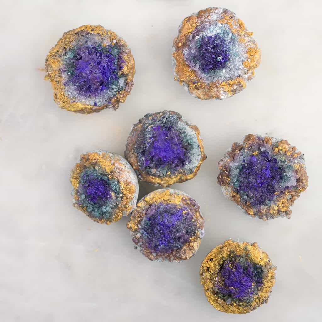 How to Make Geode Bath Bombs