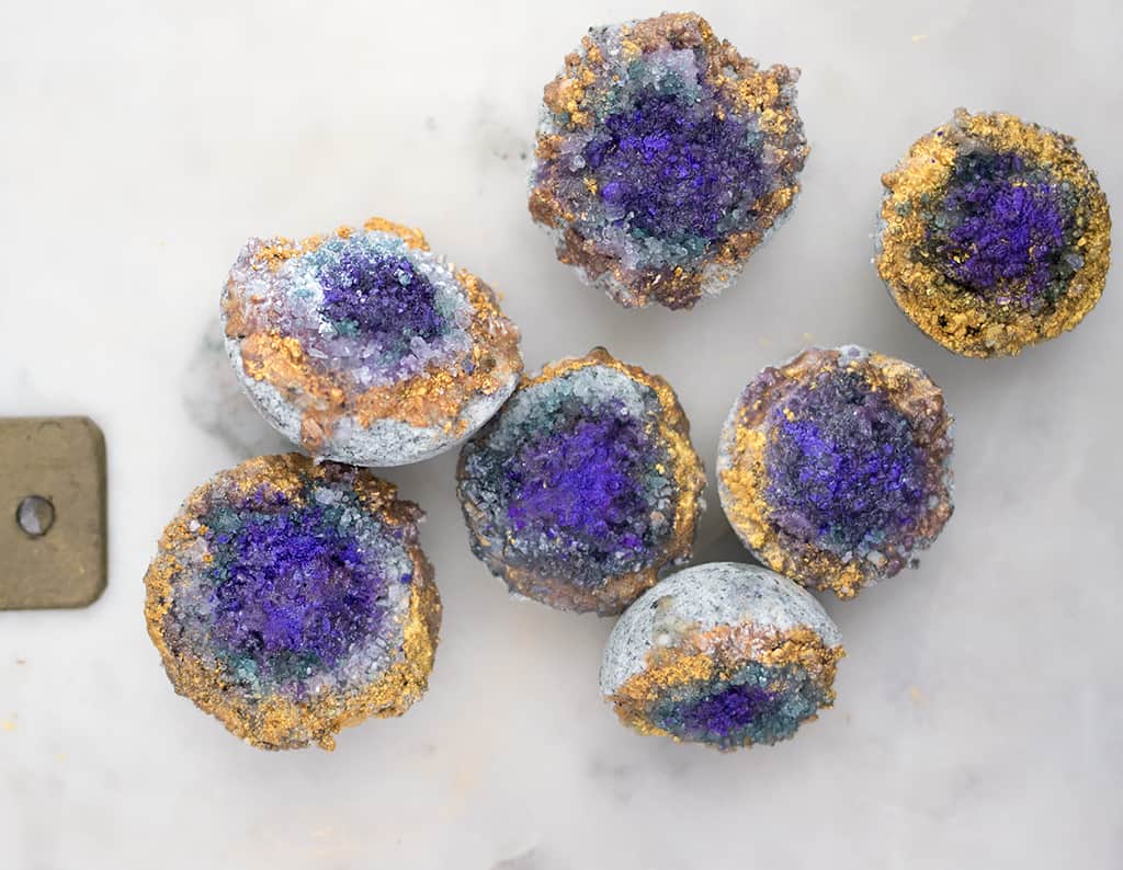 How to Make Geode Bath Bombs