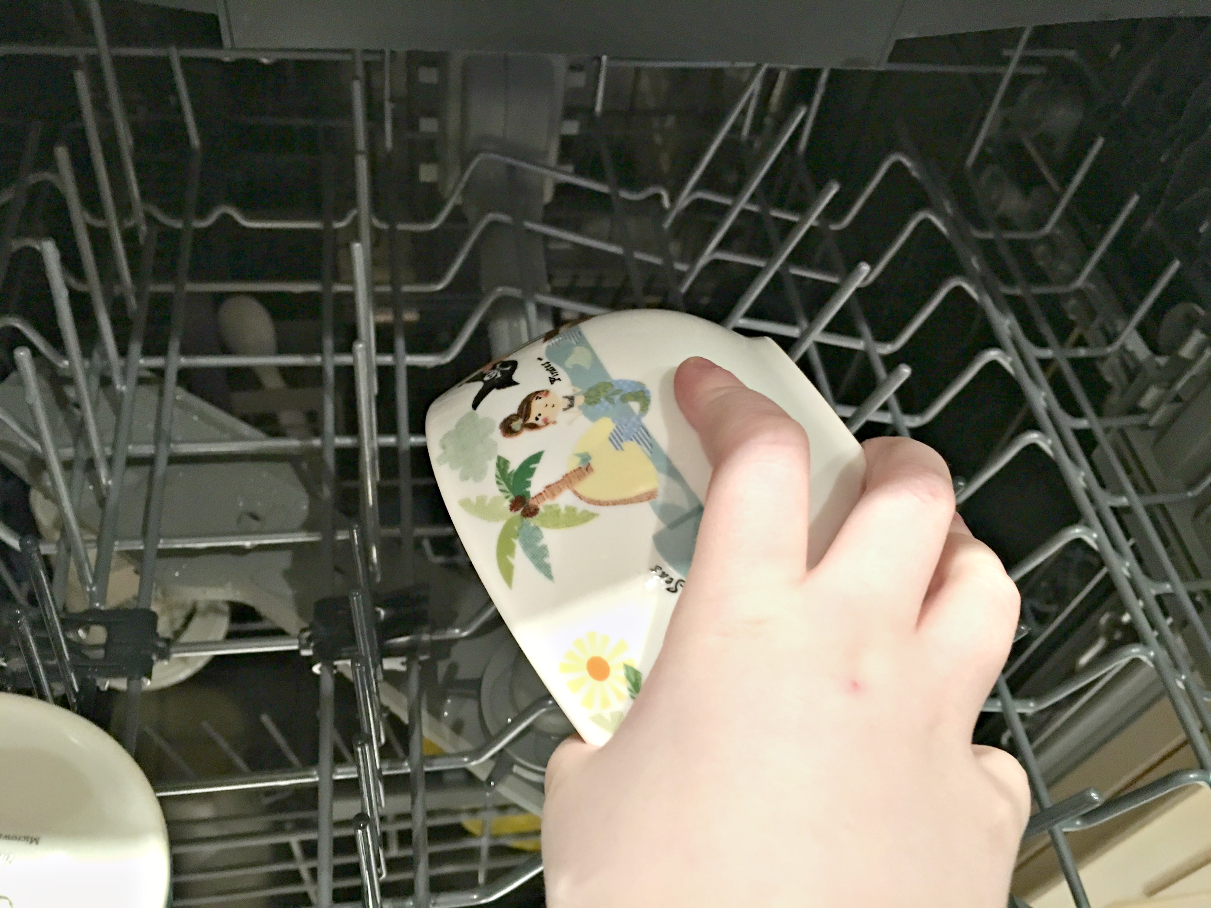 Beko AquaIntense DIN28R22 Integrated Dishwasher Goals Ginger Mum