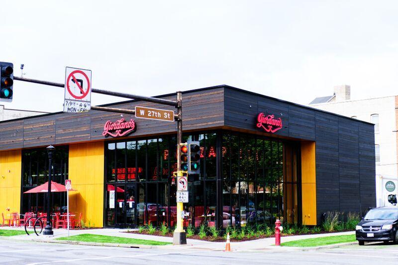 ChicagoStyle Pizza in Uptown Minneapolis, MN Giordano's