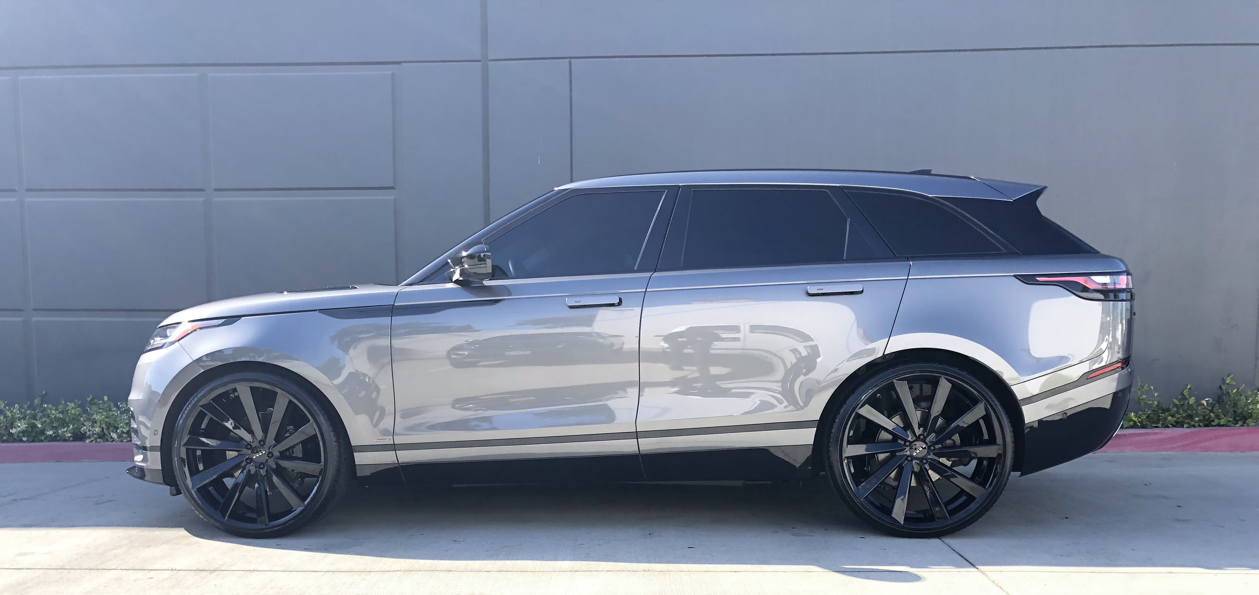 RANGE ROVER VELAR KOKO KAPAN Giovanna Luxury Wheels