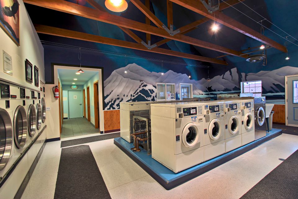 "The Laundromall" Laundry & Showers