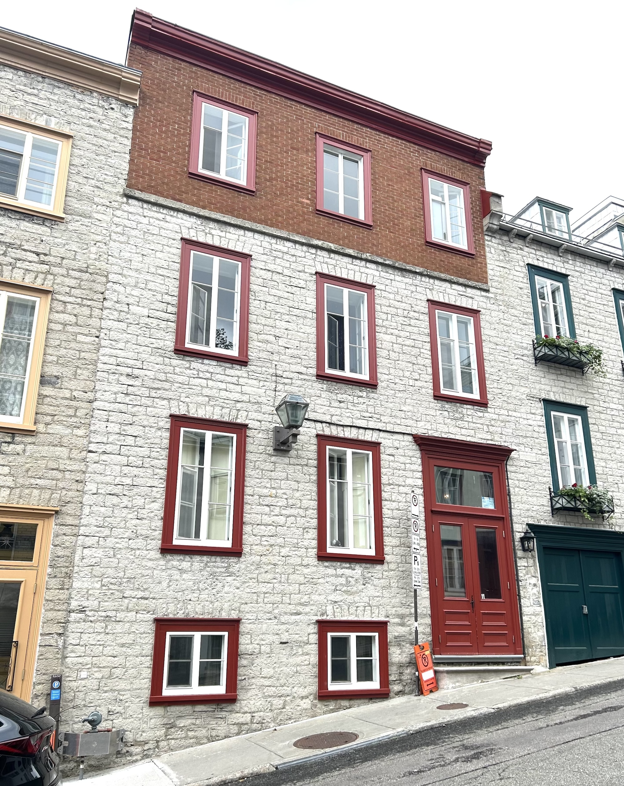 11, rue SainteUrsule 1, Québec G1R 4C7