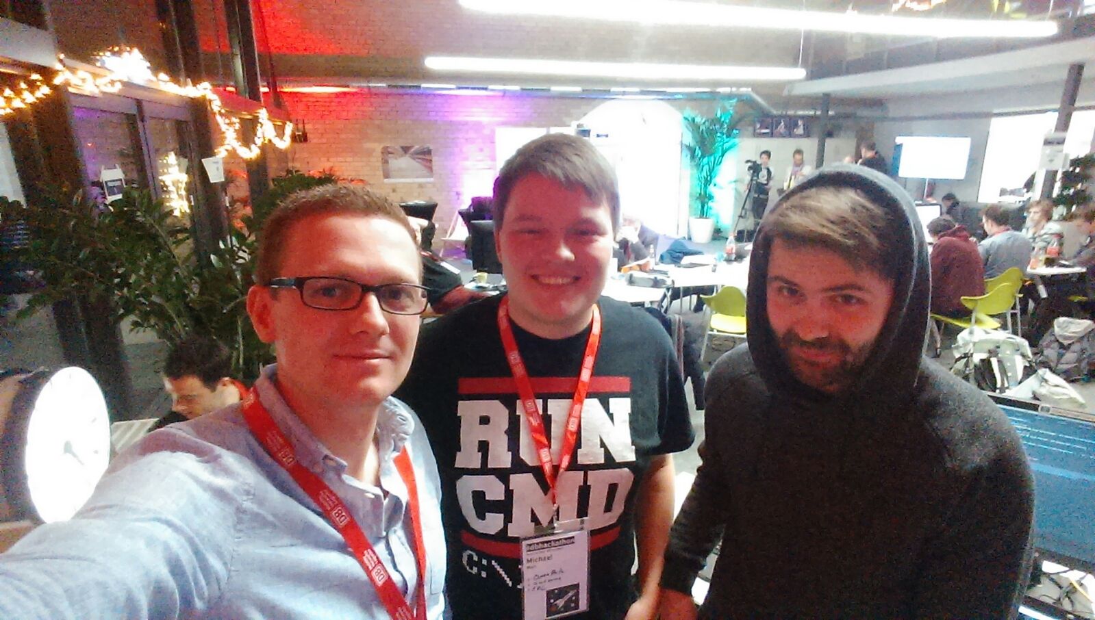 DB Hackathon Team LocationMatters gewinnt den Hauptjurypreis im