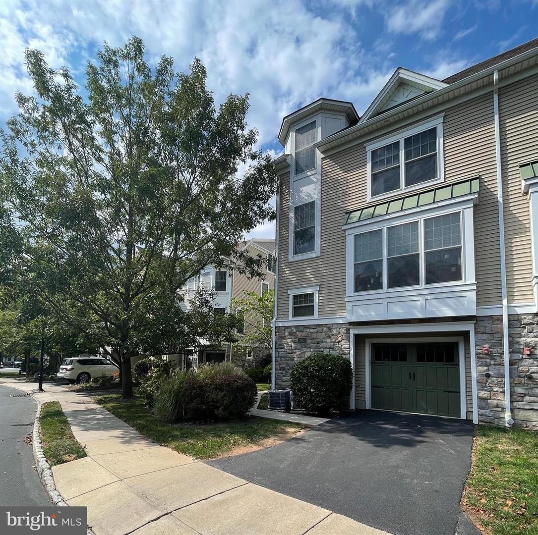 202 Cobblestone Drive, Ardmore giselle bartolo, realtor