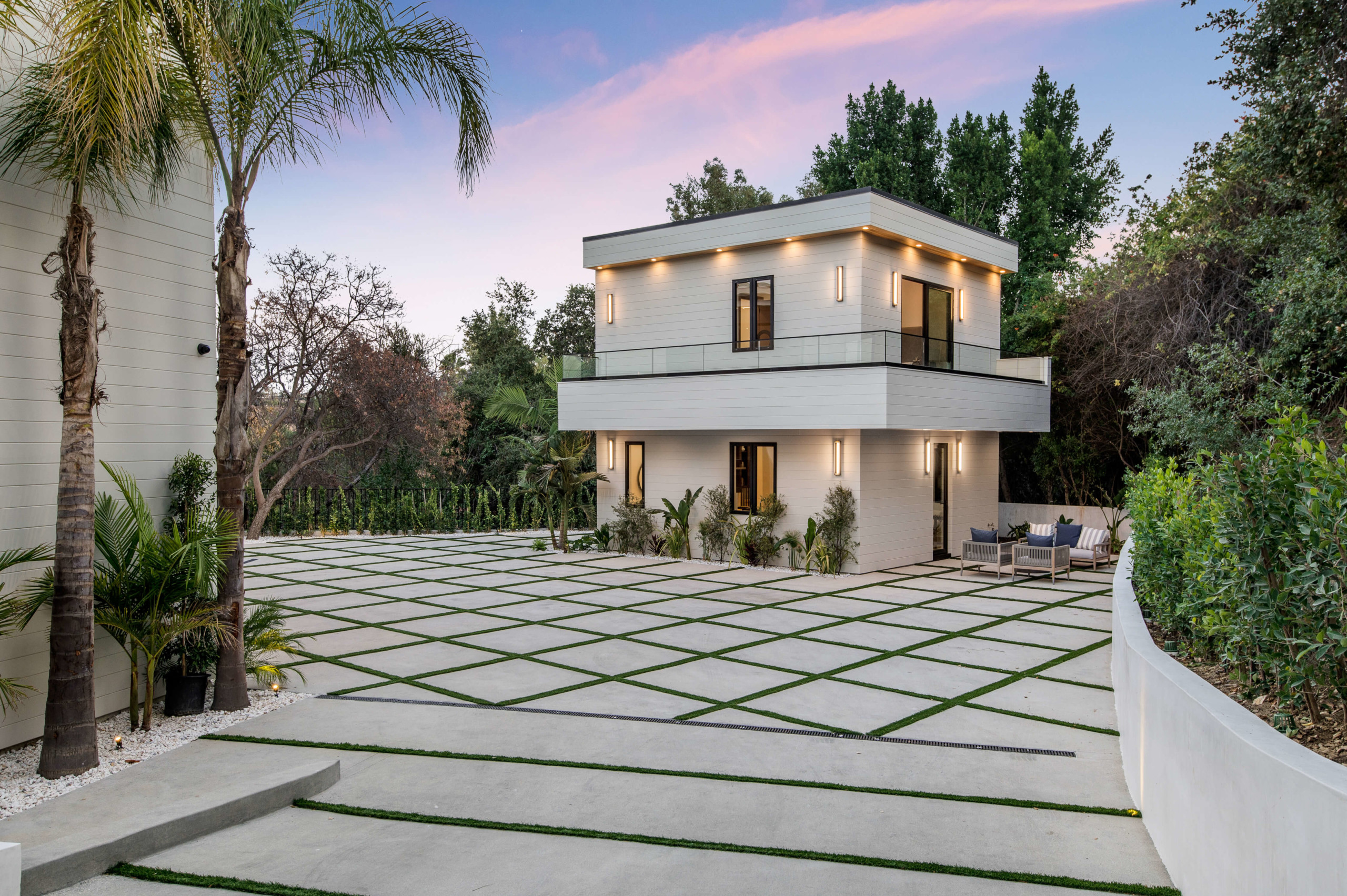 13,750,000 3950 Royal Oak Pl, Encino, CA 91436 Gispan Design
