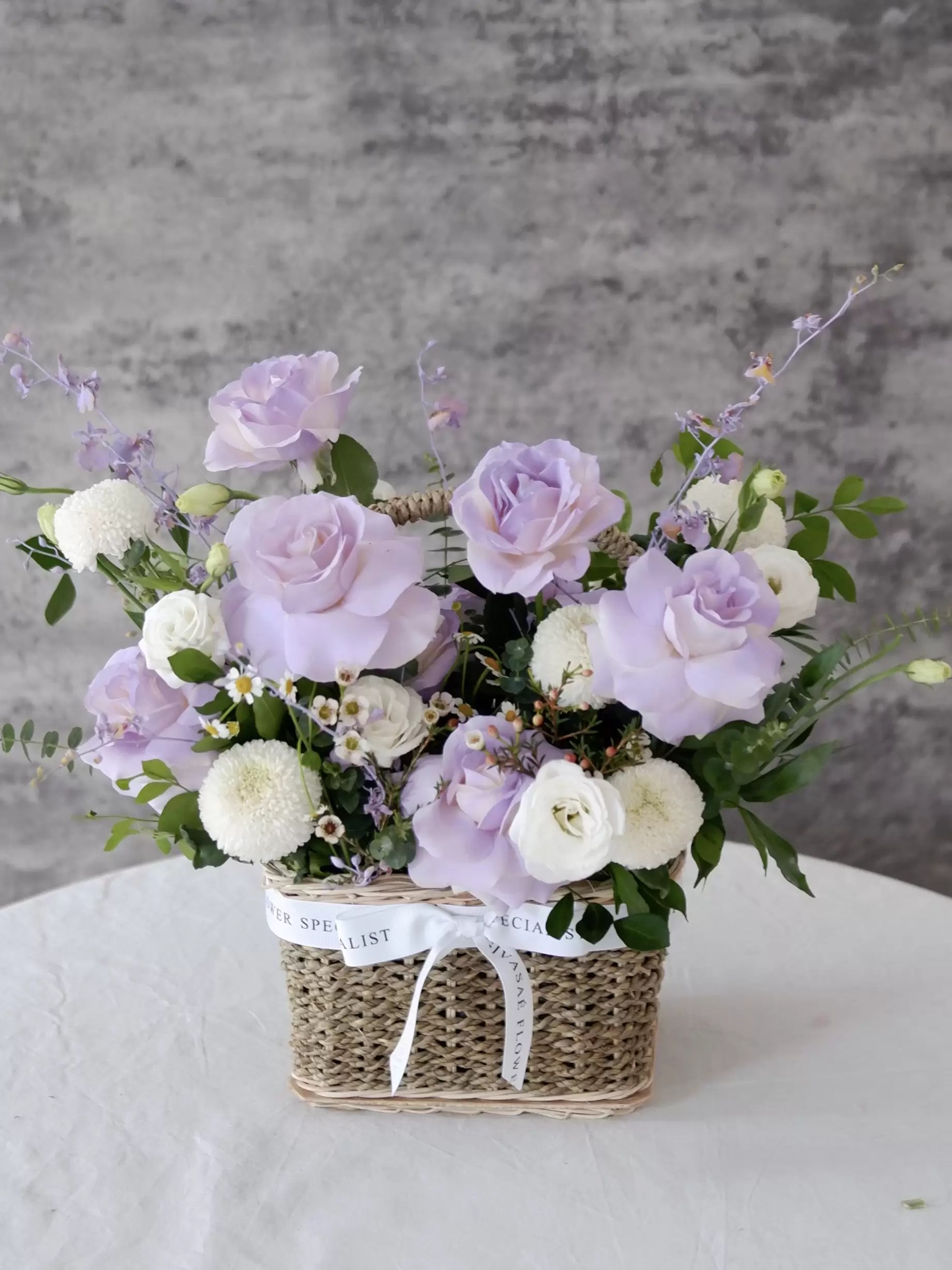 Lilac Gardenia Medium Basket GIVASAÉ Flower Specialist