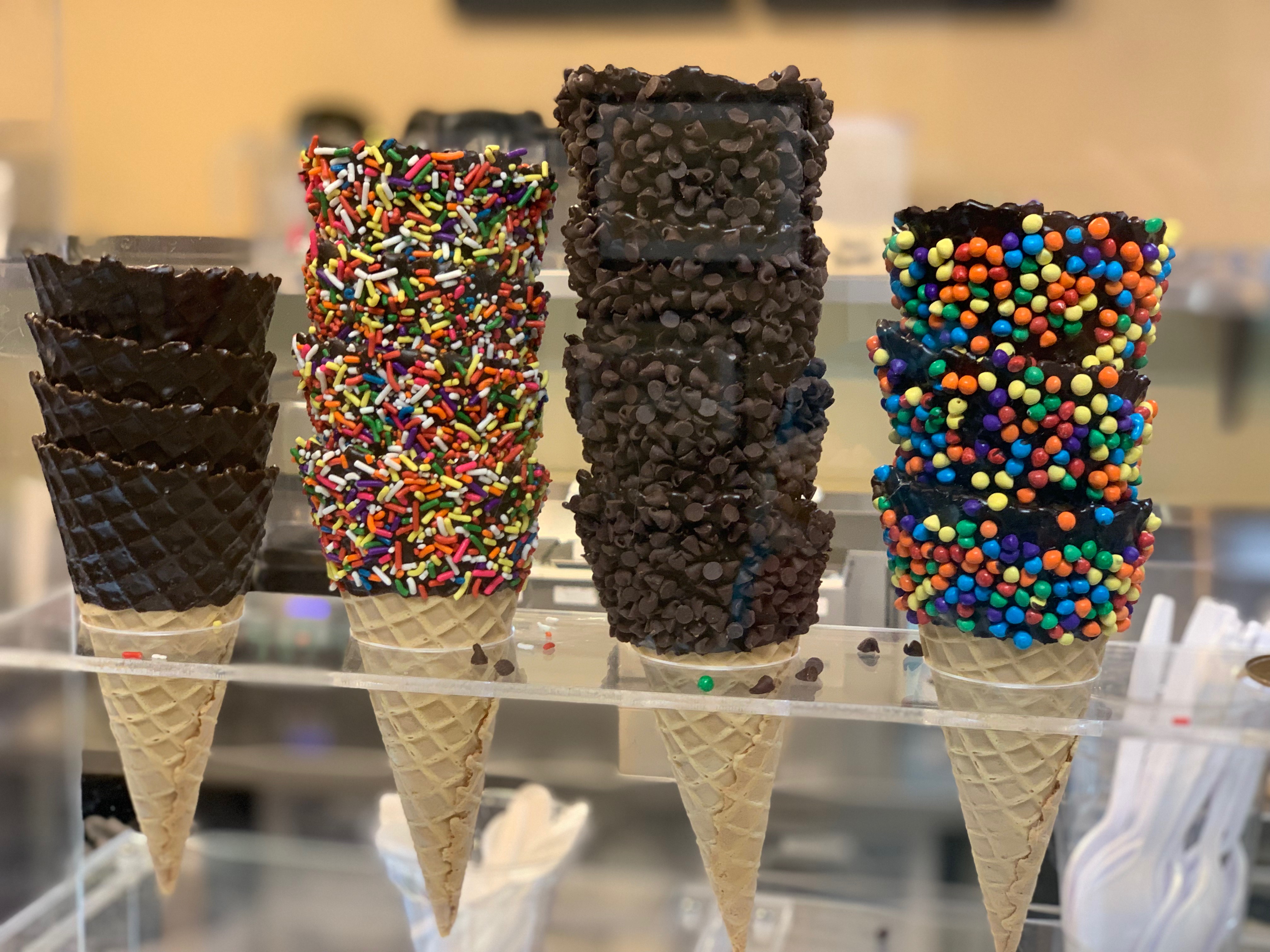 two scoops 2 Give Me The Mike