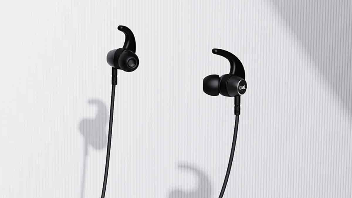 boAt Rockerz 330 Pro Neckband Earphones with 60hour Battery Backup