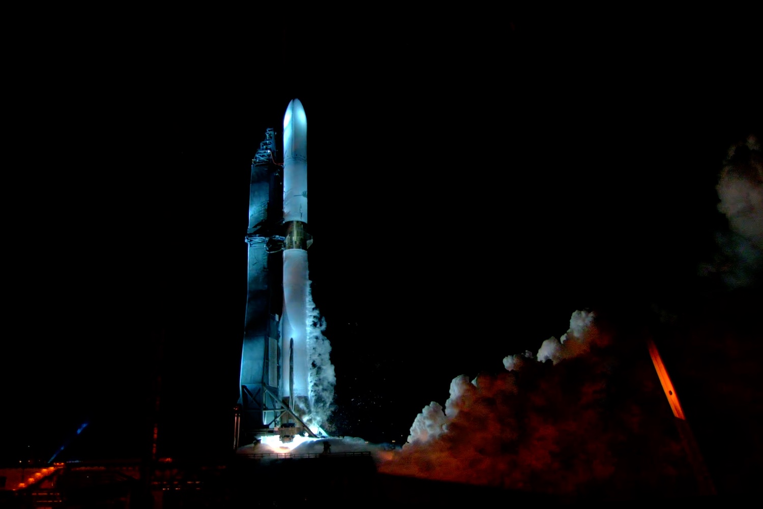 Blue Origin&rsquo;s New Glenn is set for launch after a hot fire test.