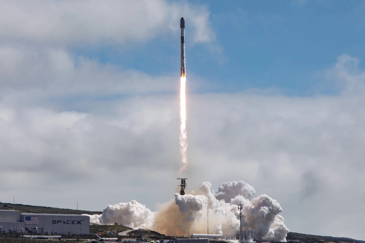 SpaceX&rsquo;s Falcon 9 rocket completed more than 450 missions.