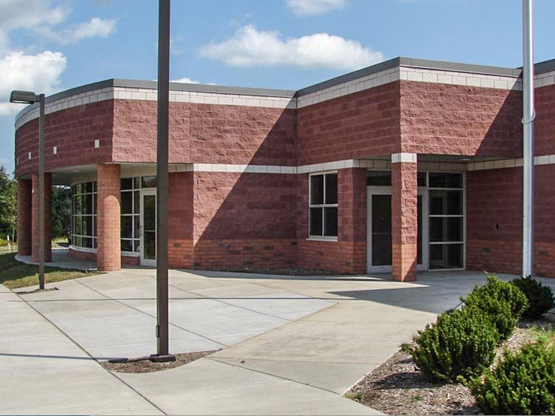 Mars Area Middle School Thomas & Williamson