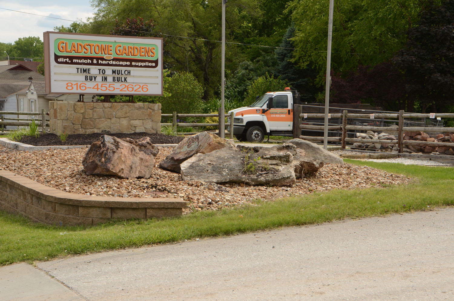 rock2 Gladstone Gardens