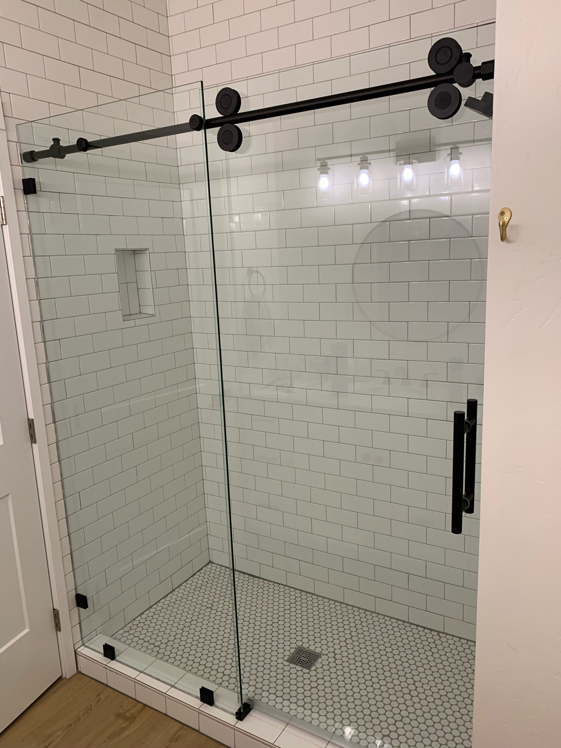 Enclosed Shower Space 5 Benefits GLASS23