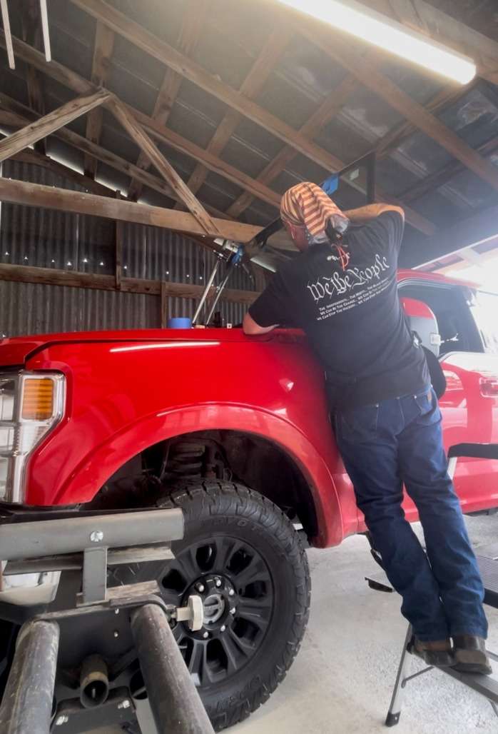 Auto Glass Techs Battle Oppressive Heat