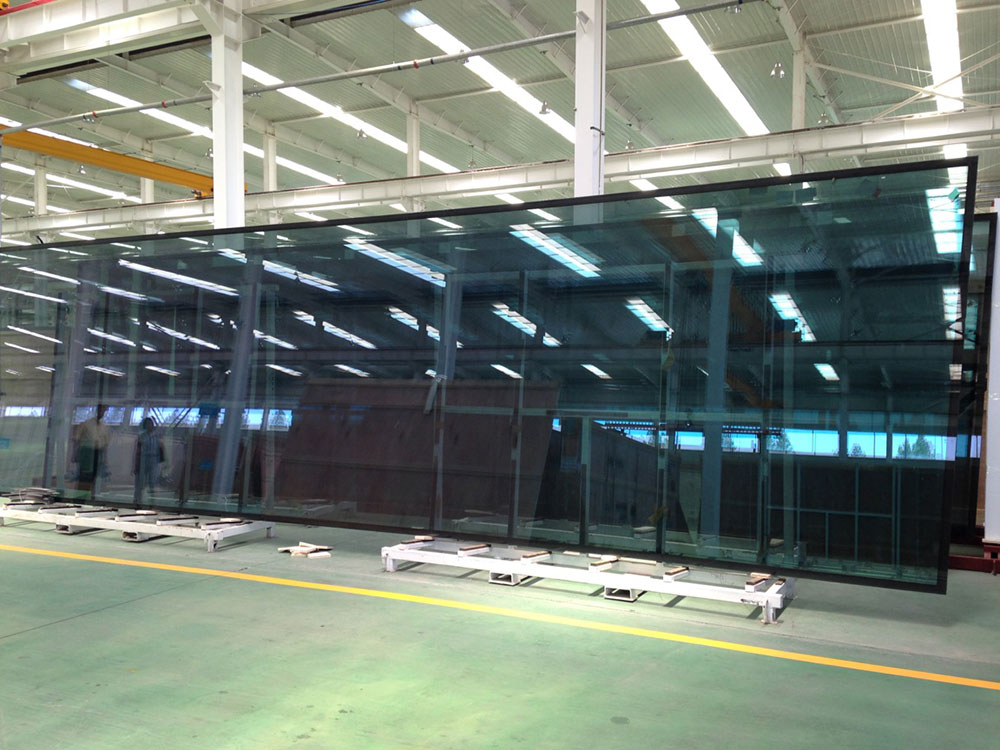 PARAGON FABRICATION / JUMBO OVERSIZED GLASS / BENT