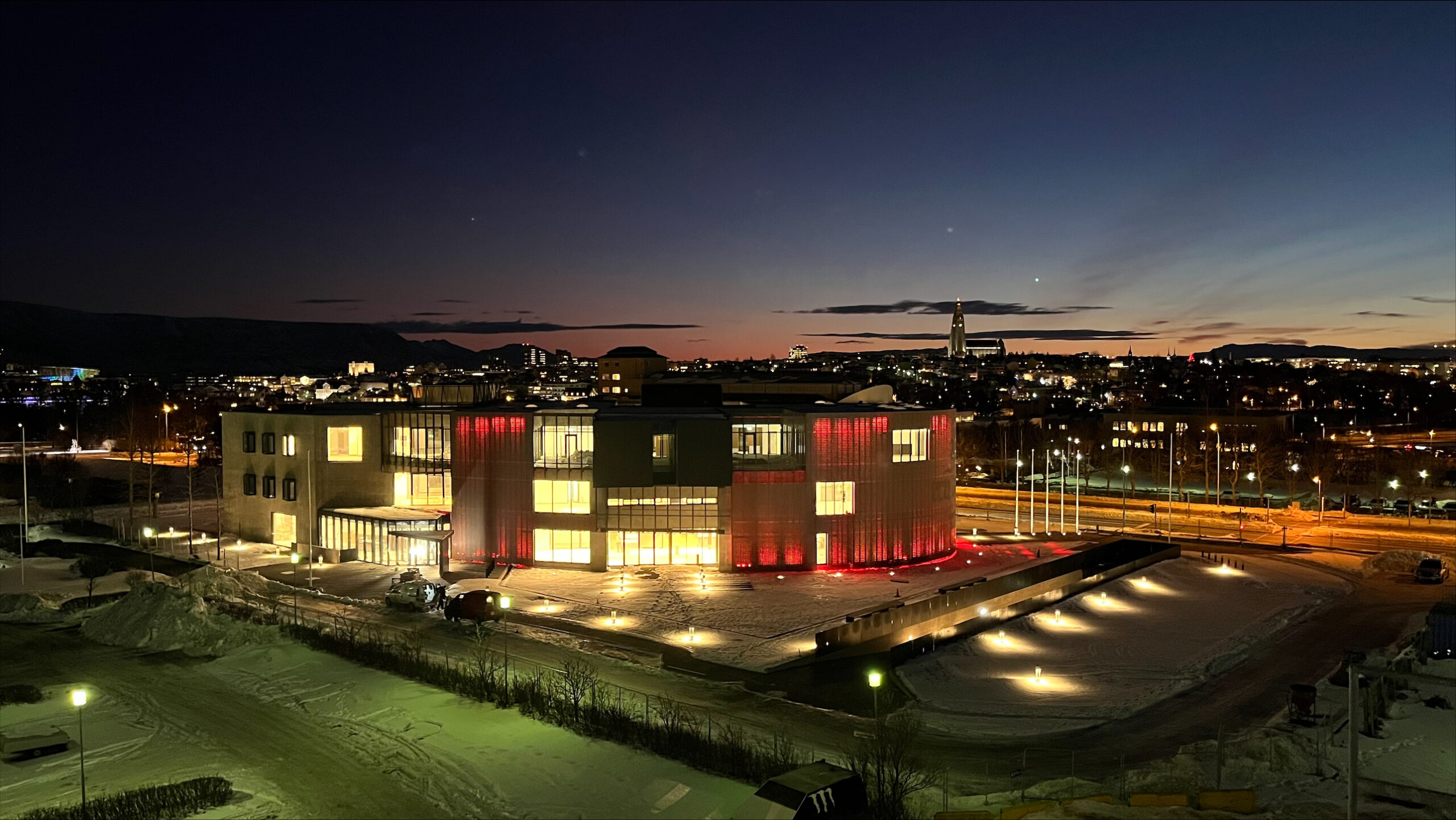The House of Icelandic Studies Glassense Glass for energyefficient