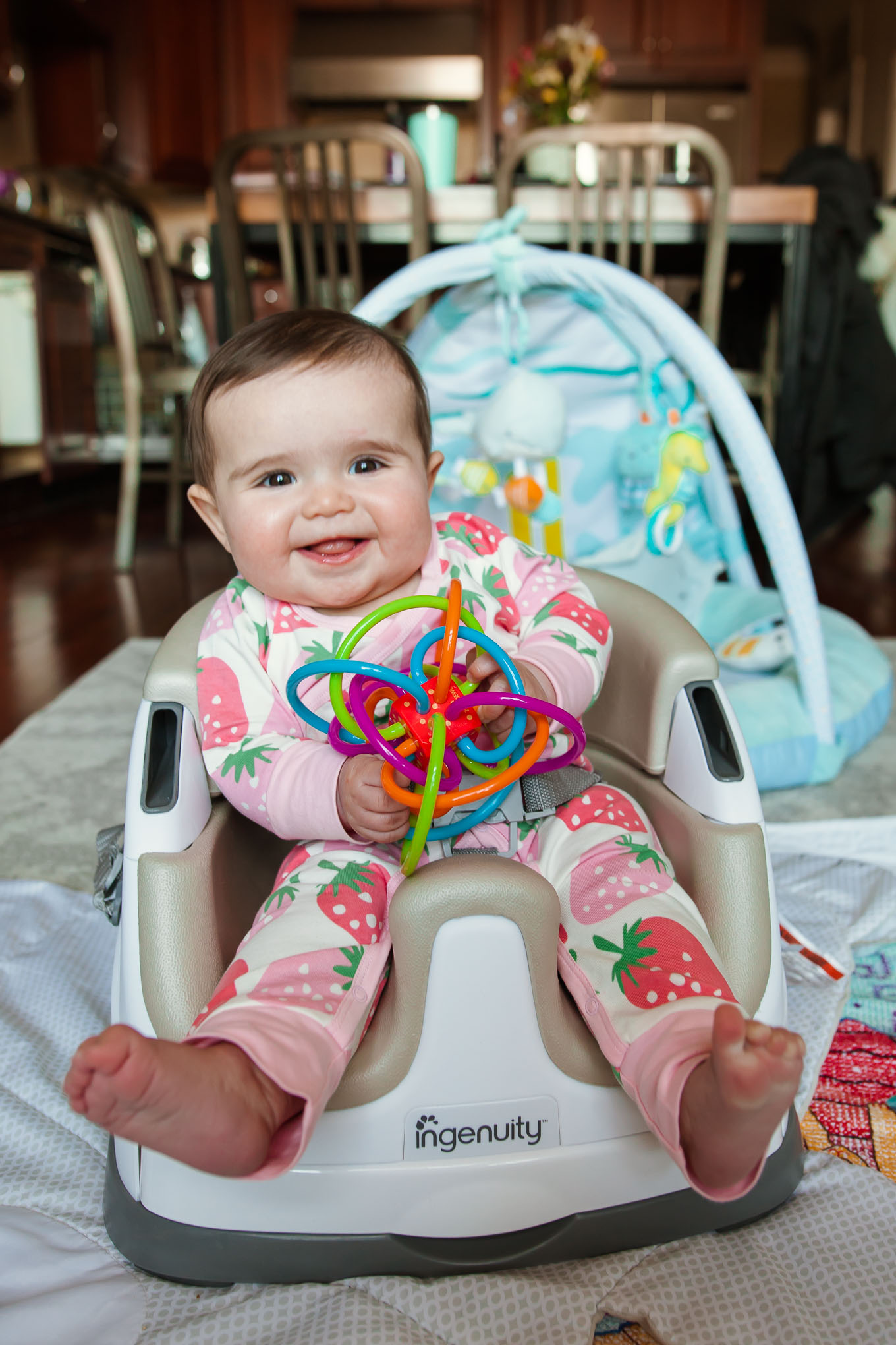 Ingenuity Baby Seat Chicago mommy Glass of Glam