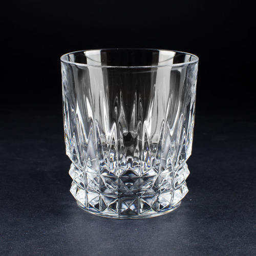 The Difference Between Glass, Crystal, and LeadFree Crystal