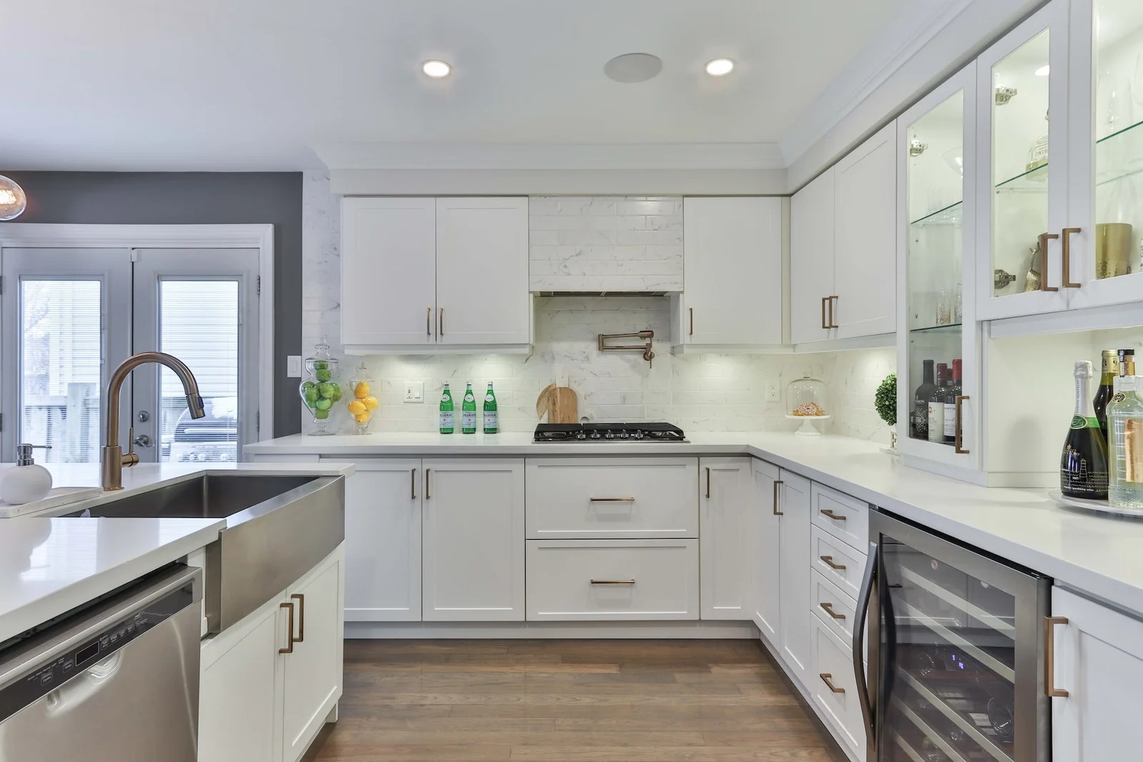 White modular kitchen
