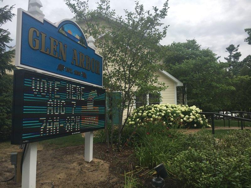 In support of a digital Glen Arbor Township sign Glen Arbor Sun