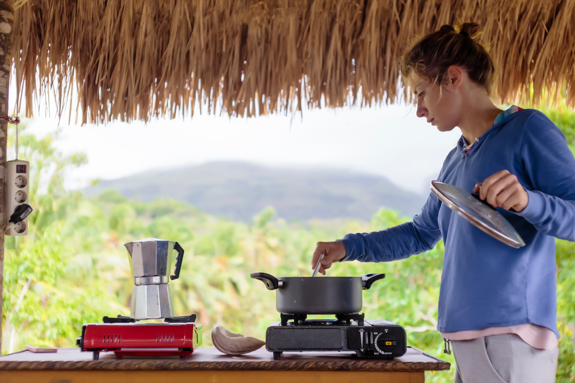 PORTABLE STOVES CAN CAUSE MAJOR EXPLOSIONS Glenda Cochran