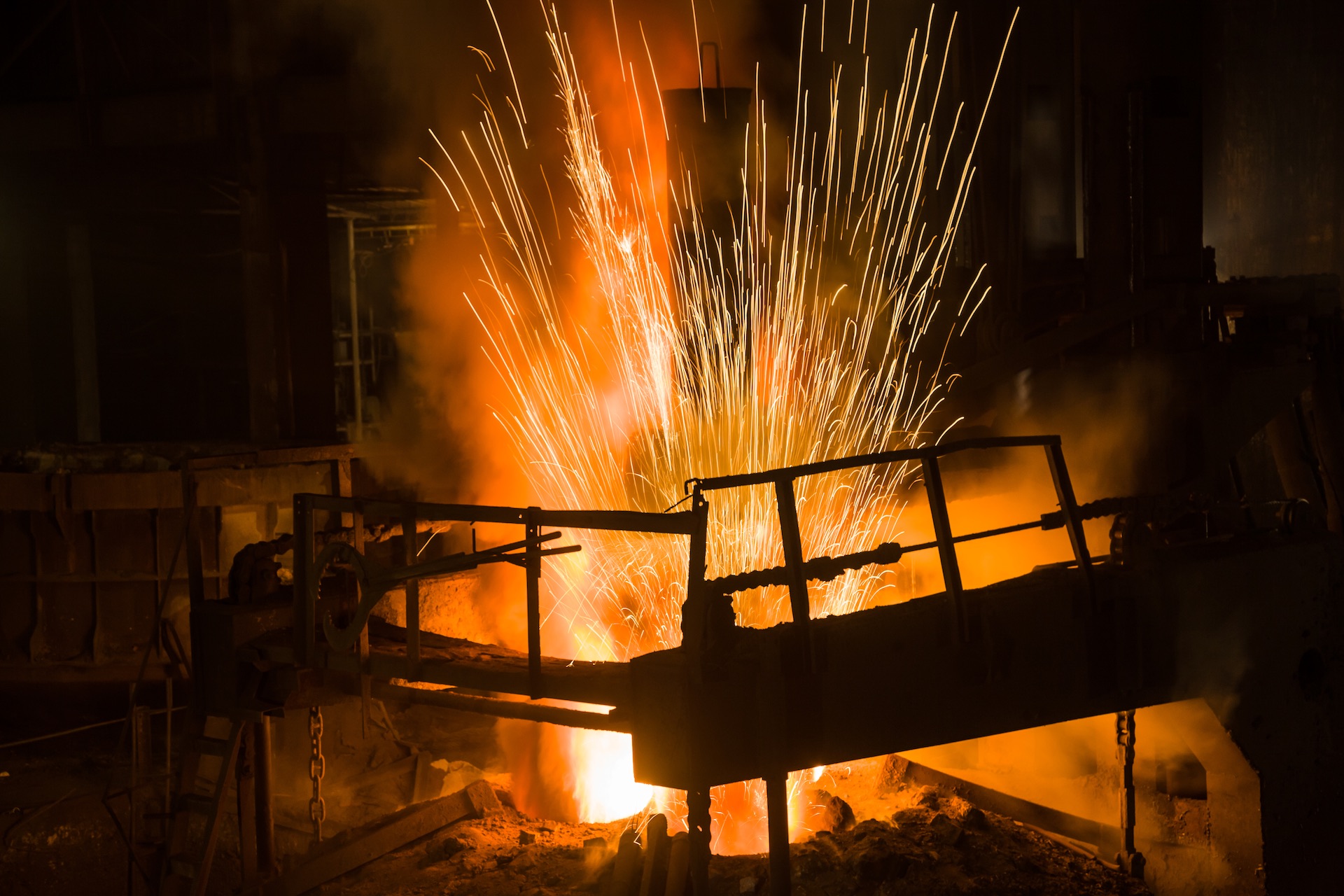 STEEL & IRON FOUNDRIES POSE SERIOUS EXPLOSION INJURY RISKS Glenda Cochran