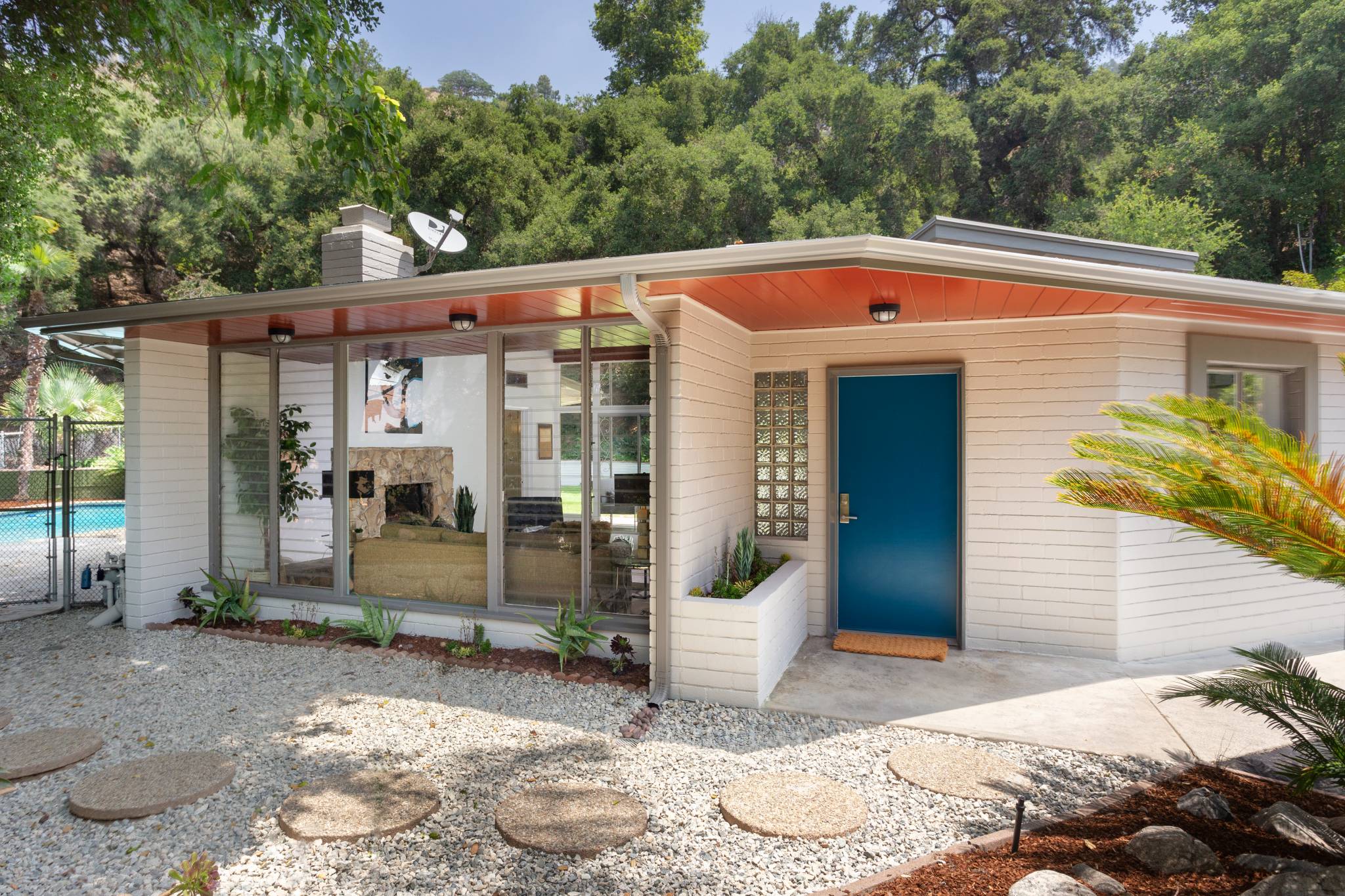 Mid Century Homes For Sale DIGGS Cool Home Collections