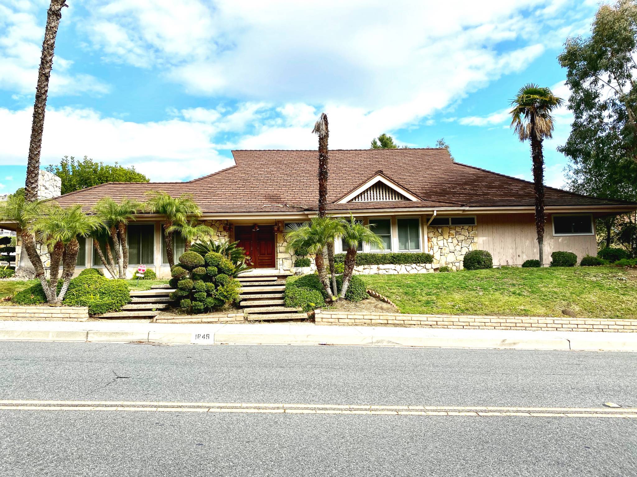 College Hills Homes For Sale Glendale DIGGS 818.396.7588