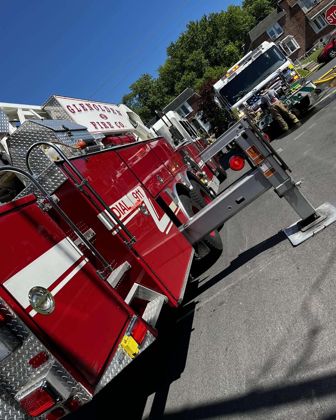 Glenolden Fire Company Helps Folcroft Fire Co. Station 1 in 2 Auto