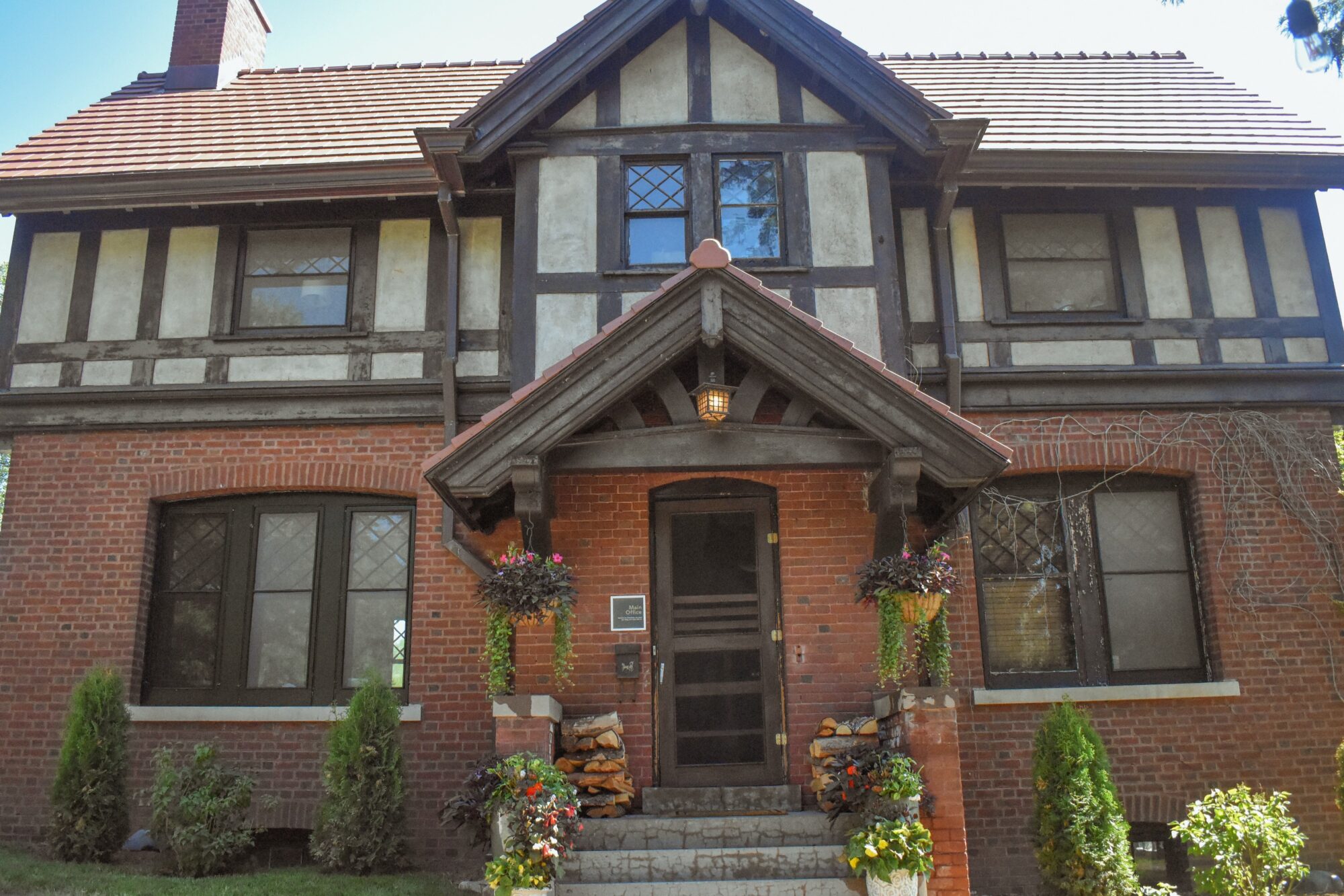 Carriage House Stucco & Timber Project Glensheen
