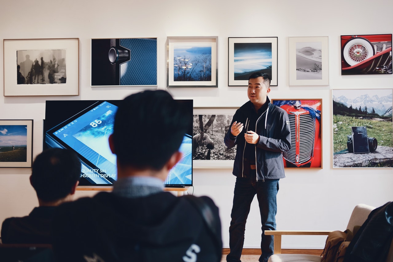 Pembukaan Presentasi yang Efektif 6 Tips Gaet Perhatian Audiens