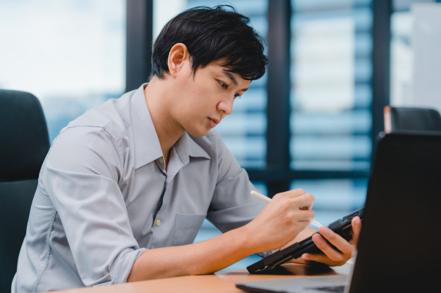 Konsultan Apa Itu, JenisJenis, dan Skill yang Dibutuhkan Glints Blog Konsultan Apa Itu, JenisJenis, dan Skill yang Dibutuhkan Glints Blog