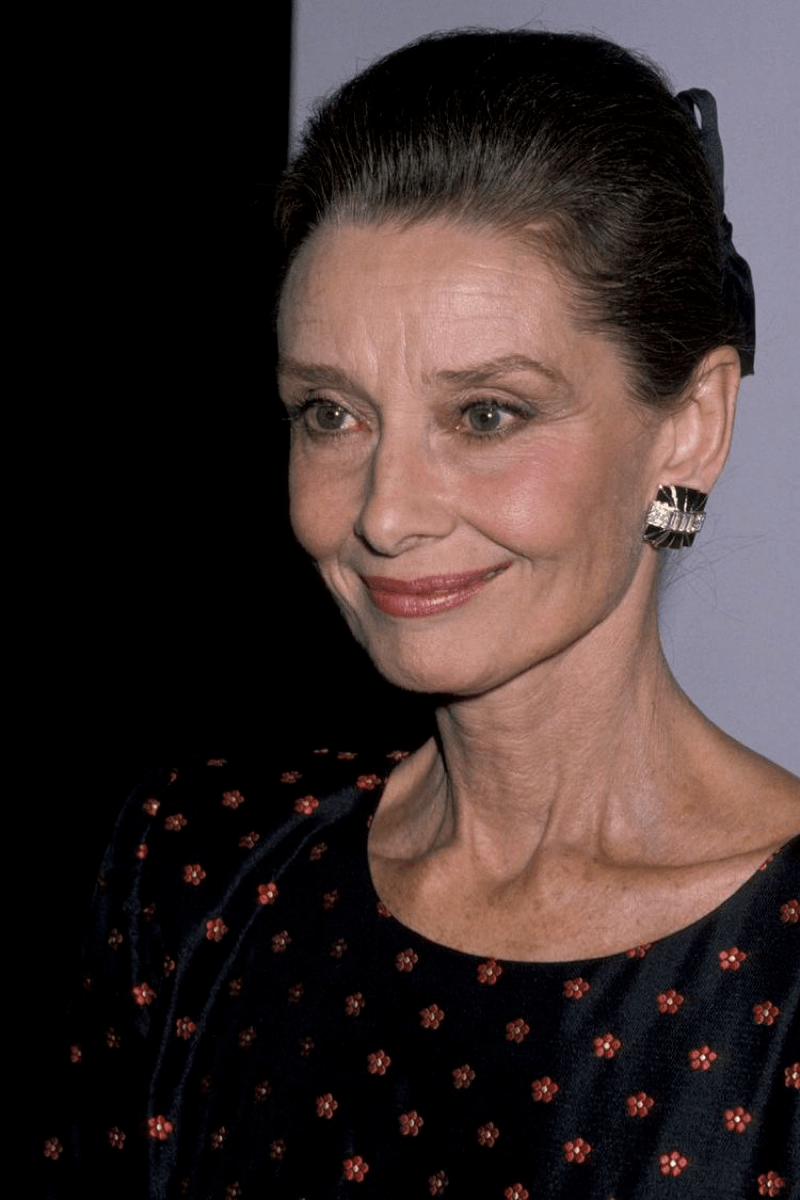 Exquisitely Beautiful Women Glitterpated Makeup Babes