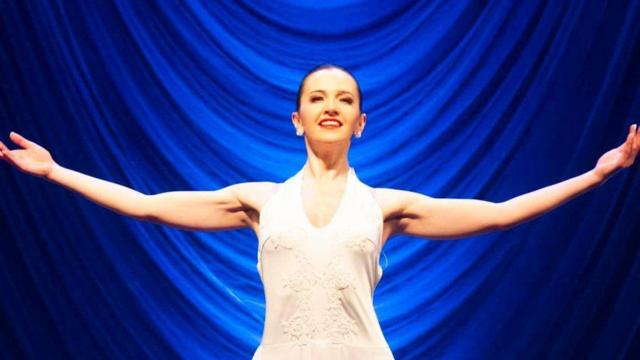 Разрезал, сложил в чемодан и закопал. Детали жуткого убийства балерины в Харькове